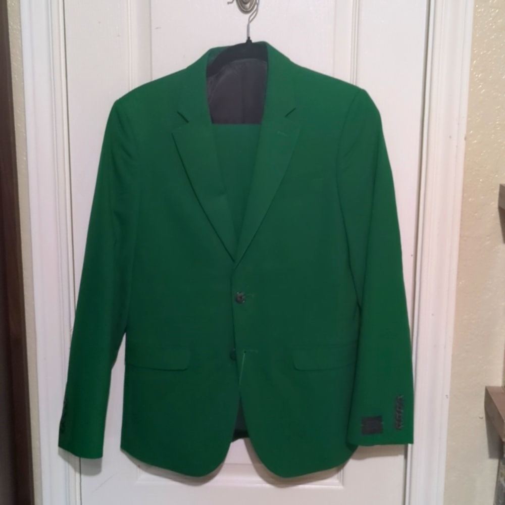 14th& Union green skinny  suit with pants